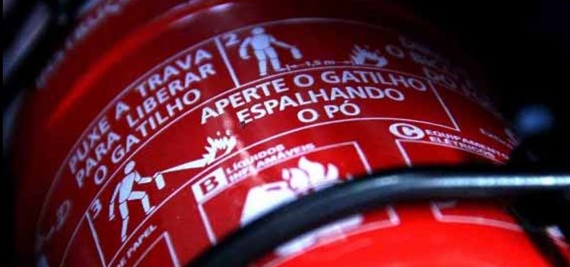 EXTINTOR 2KG PÓ ABC - USO AUTOMOTIVO OU NÁUTICO - FDM Extintores e gases